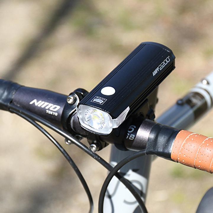 Immagine prodotto CatEye AMPP2200 Scheinwerferrad - Fahrradbeleuchtung max.2200 Lumen -Markendauer 1 bis 60 Stunden -U (2200 lm)