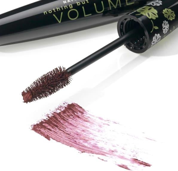 Actual product image dm alverde Mascara Nothing But Volume (40 Burgundy Red)