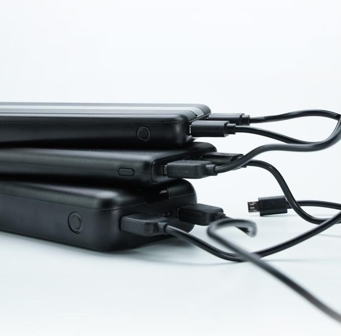 Productafbeelding Techly Power Bank Oplader 10000mAh 2x USB 1x USB-C met USB-C Kabel (10000 mAh, 10 W, 37 Wh)