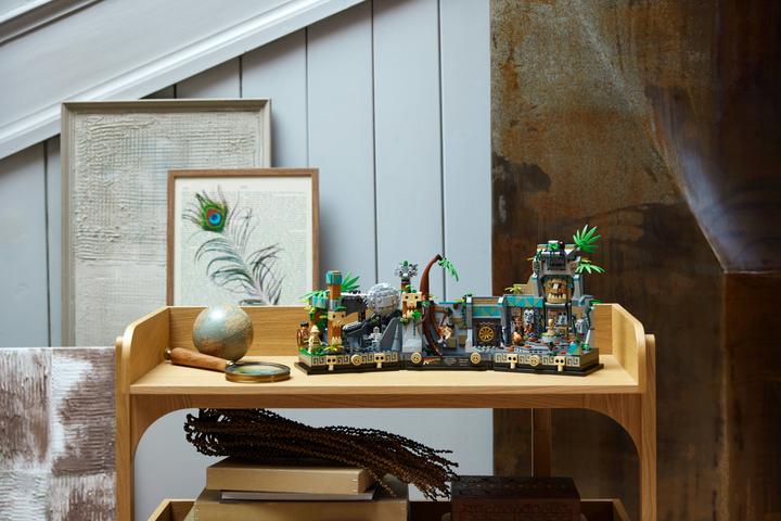 Actual product image LEGO Temple of the Golden Idol (77015, LEGO Indiana Jones)