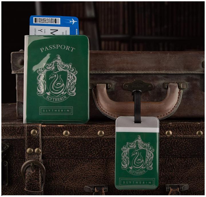 Actual product image Cinereplicas Set of Passport cover and Tag - Slytherin - Harry Potter CR2512 (Additional padding)