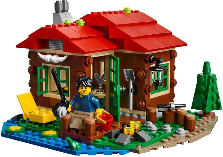 Actual product image LEGO Lakeside Lodge (31048, LEGO Creator Expert)