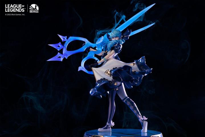 Actual product image Infinity Studios League of Legends "The Hallowed Seamstress - Gwen" 1/6 Statue