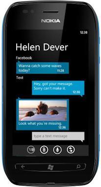 Nokia Lumia 710 - 8GB - Black/Black (8 GB, 3.70", 3G)