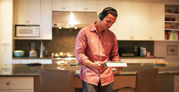 Actual product image Bose AE2w (7 h, Wireless, Cable)