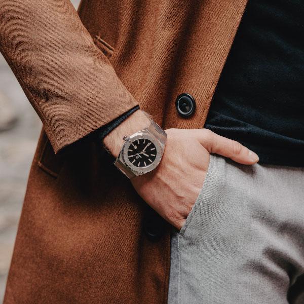 Actual product image Paul Rich Signature Carbon Black (Analogue wristwatch, 45 mm)
