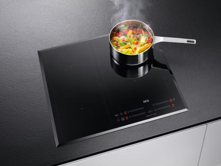 Actual product image AEG IKE64476FB (59 cm, Induction hob)