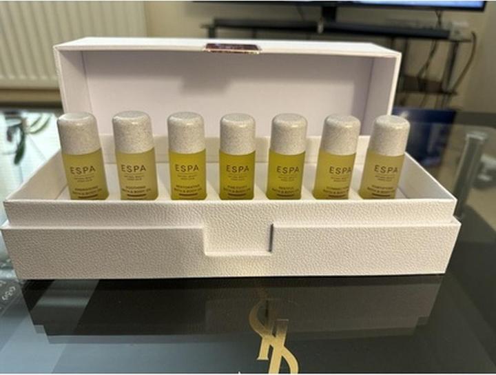 Actual product image Espa Signature Blends Aromatherapy Bath and Body Oil Collection (Body care set)