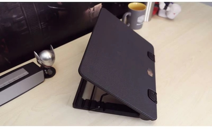 Actual product image Cooler Master Ergostand IV