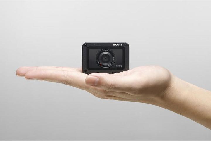 Produktbild Sony DSC-RX0 II Kit (30p, Bluetooth, WLAN)