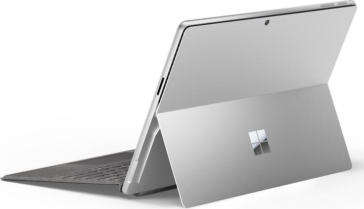 Produktbild Microsoft Surface Pro – Copilot+ PC (mit Netzteil) – 11. Edition (13", Snapdragon X Plus X1P-64-100, 16 GB, 512 GB, Ohne Tastaturlayout)