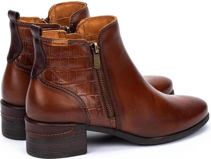 Actual product image Pikolinos Malaga (40)