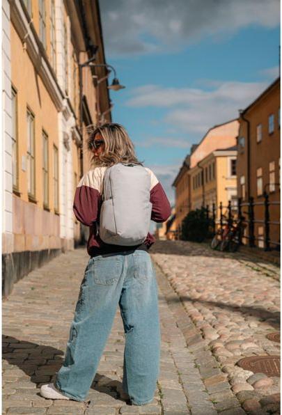 Actual product image Pacsafe V 24L Aktiv Rucksack digital grau (24 l)