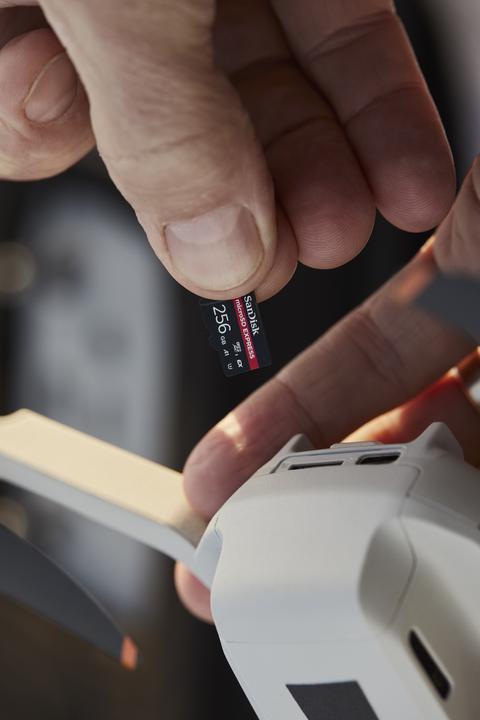 Produktbild SanDisk Express (512 GB, microSDXC, U3, UHS-III)
