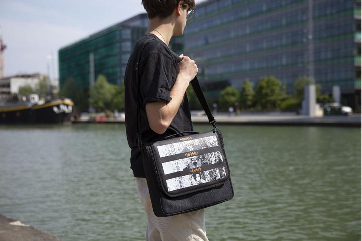 Actual product image Konix Switch Bag Messenger Naruto (Switch)