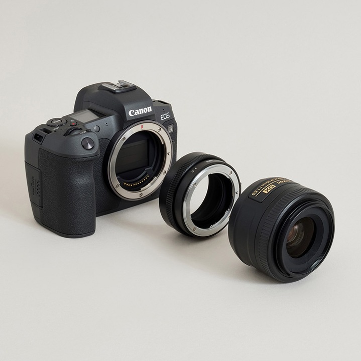 Produktbild Urth Lens Mount Adapter: Compatible with Nikon F (G Type) Lens to Canon RF Camera Body