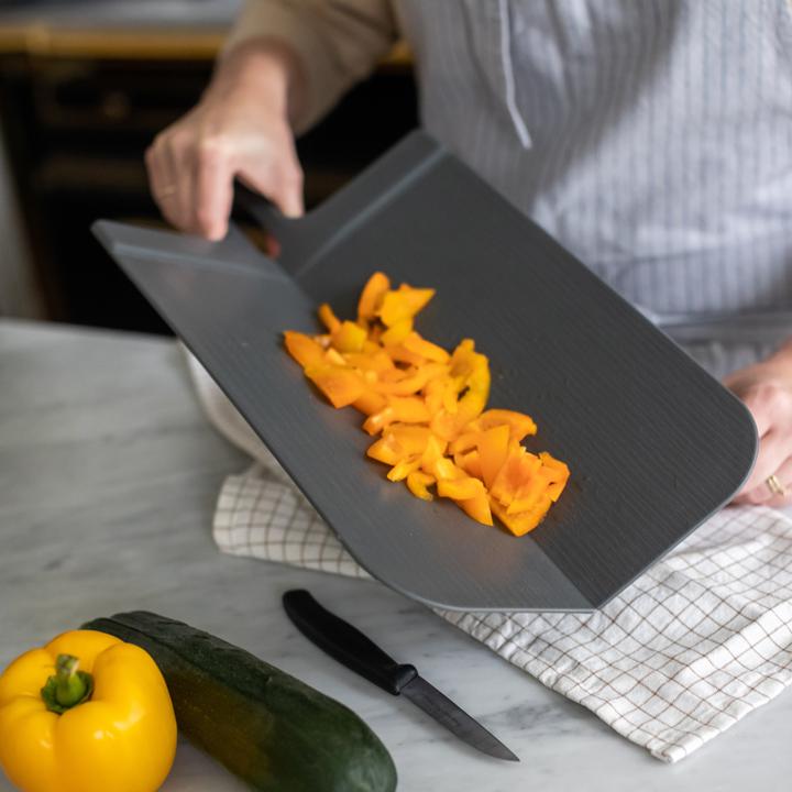 Actual product image Koziol Cutting Board Snap L 24.2 cm x 46.4 cm, Grey