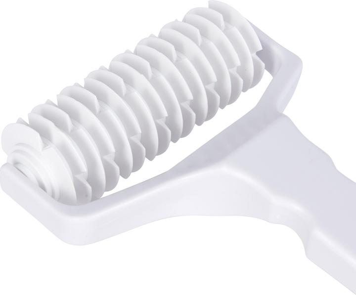 Actual product image Kitchen Craft Grid dough cutter