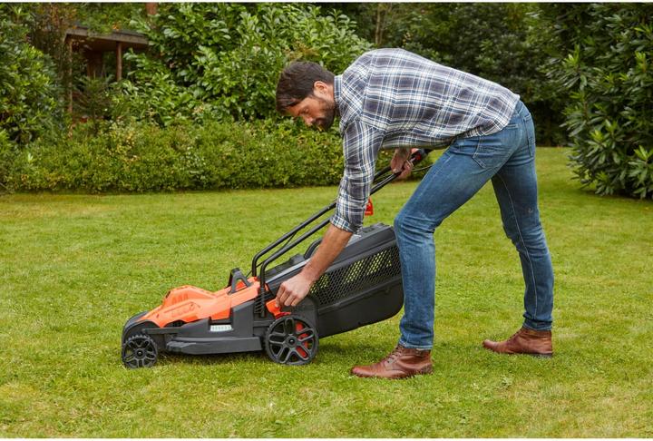Actual product image Black & Decker Bemw481es (Electrical connection)