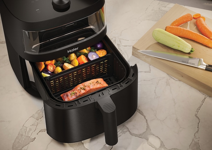 Immagine prodotto Haier Friggitrice ad aria I-Master Serie 5 Nero, Capacità 7 L, Range di temperatura 40°-200°, 9 in 1, Acce