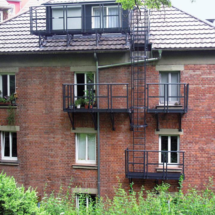 Actual product image Munk Multi-section fixed ladder with back protection (emergency ladder) Aluminium bare 14.36m (Multi-purpose ladder, 1436 cm)