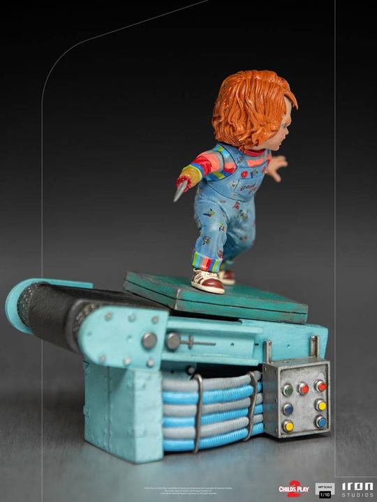 Actual product image Iron Studios Chucky, la poupée de sang statuette 1/10 Art Scale Chucky 15 cm