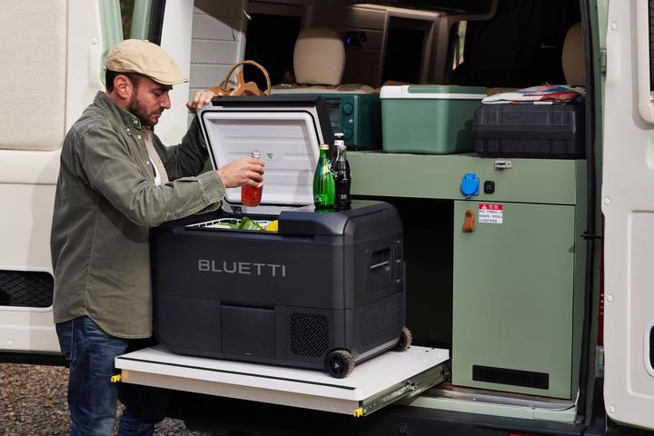 Produktbild Bluetti F045D + AC180T Swapsolar (1433.60 Wh, 24 kg)
