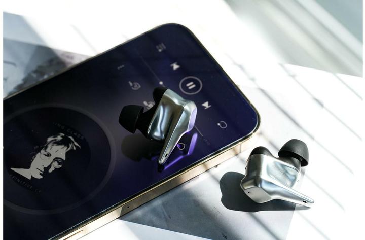 Actual product image Hifiman Svanar Wireless LE (ANC, 6 h, Wireless)