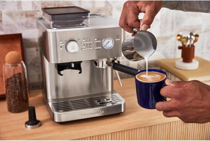 Actual product image KitchenAid 5KES6551ESX Portafilter machine with grinder (EU plug)