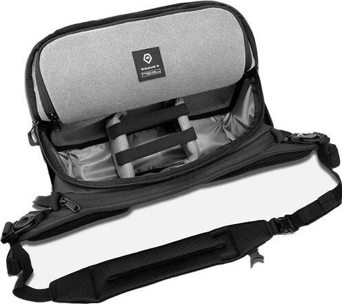 Actual product image Wandrd ROGUE Sling 9L Black V2 (Camera shoulder bag, 9 l)