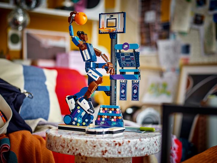 Actual product image LEGO Nike Slam Dunk