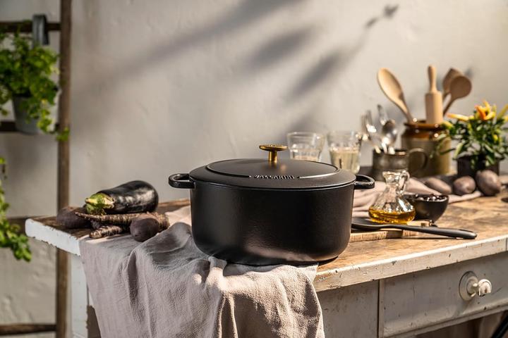 Productafbeelding Ballarini Cocotte BELLAMONTE 28 cm rond 7,0 liter gietijzeren braadpan zwart (Braadpan + kasserol, Gietijzer, 28 x 18 cm)