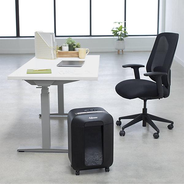 Actual product image Fellowes Powershred LX85 P-4 shredder, 12 pages (Particle cut)