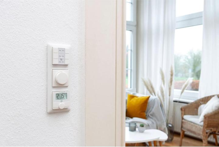 Actual product image Homematic IP Smart Home wall thermostat with switch