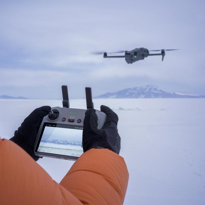 Image du produit DJI Mavic 4 Pro (51 min, 1063 g, 100 Mpx)