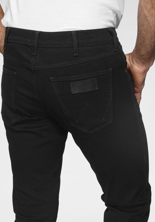 Produktbild Wrangler Authentic Straight (34)