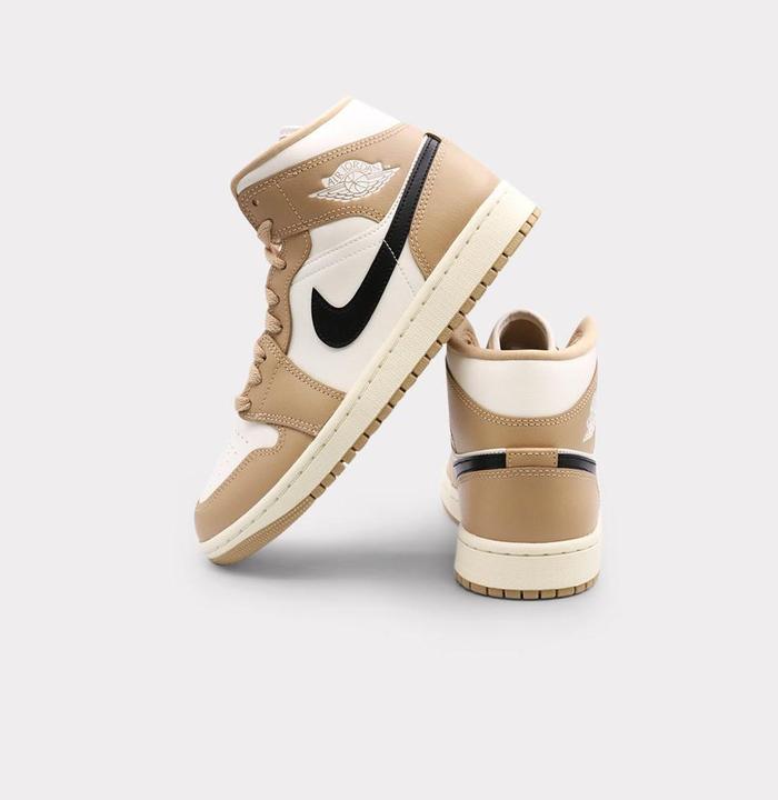 Image du produit Nike Air Jordan 1 Mid (40.5)