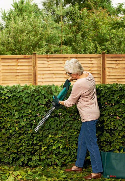 Produktbild Bosch Home & Garden EasyHedgeCut 12-35 (Akkuheckenschere)