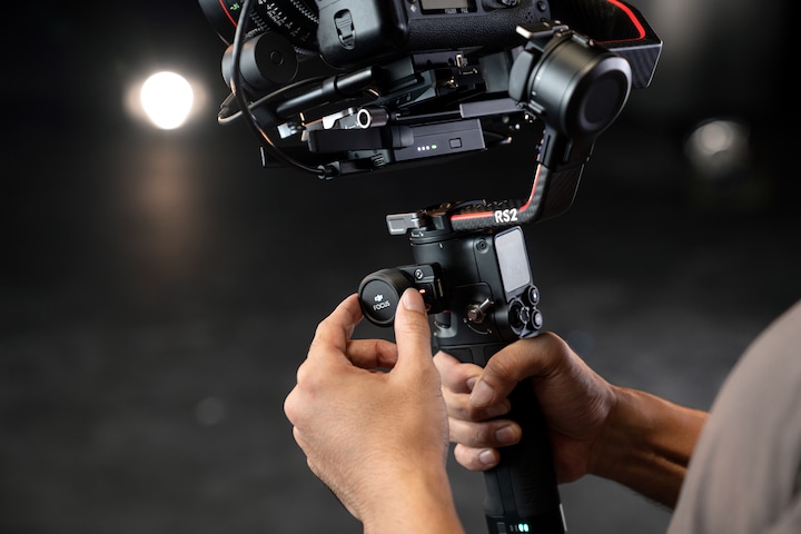 Image du produit DJI RS 2 (Appareil photo reflex, Appareil photo à objectif interchangeable, 4.50 kg)
