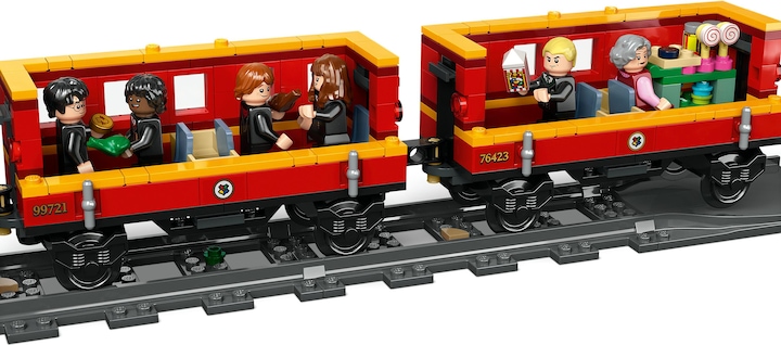 Image du produit LEGO Harry Potter 76423 Le Poudlard Express et la Gare de Pré-au-Lard (76423, LEGO Harry Potter)