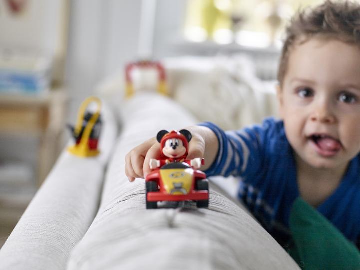 Produktbild LEGO Mickys Rennwagen (10843)