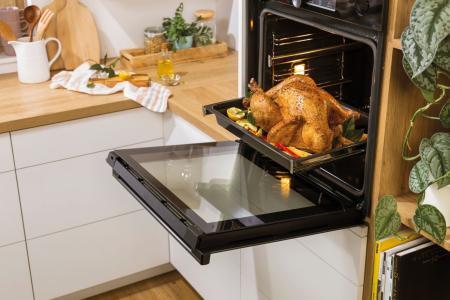 Actual product image Gorenje Oven BO6735E02X 77 L, Multifunctional, EcoClean, Mechanical control, Height 59.5 cm, Width 5