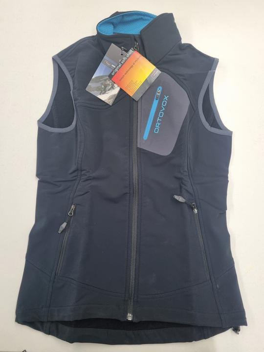 Actual product image Ortovox Merino Naturetec Women Vest Arosa black (XS)
