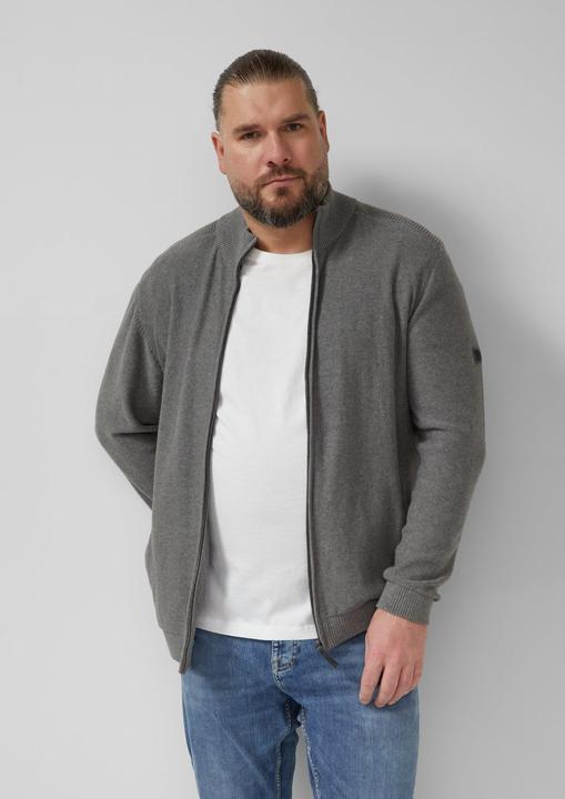 Produktbild s.Oliver Strickjacke Strickjacke aus Baumwolle mit Troyerkragen (4XL)