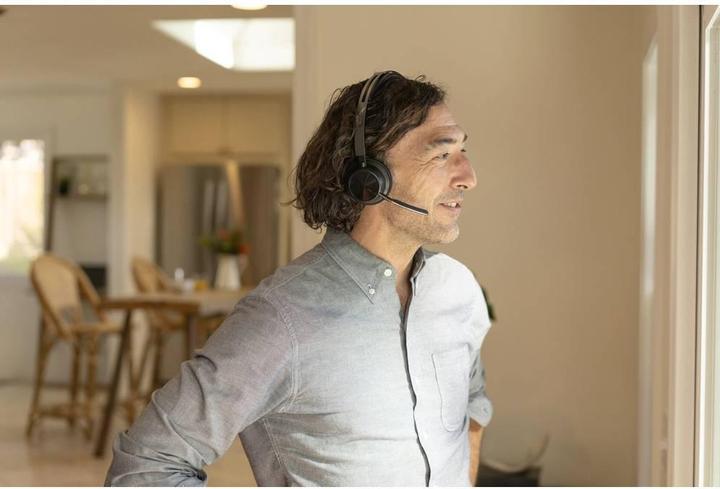 Image du produit Poly Voyager Focus 2 Casque USB-C +Adaptateur USB-C/A (Sans fil, USB-C)