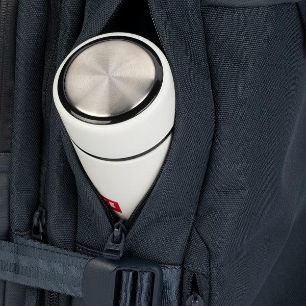 Actual product image Incase Laptoptas 16 inch - polyester - navy blauw (25 l)