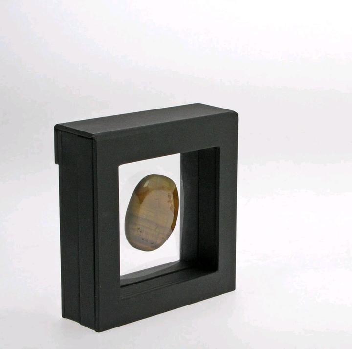 Actual product image Safe Floating frame black