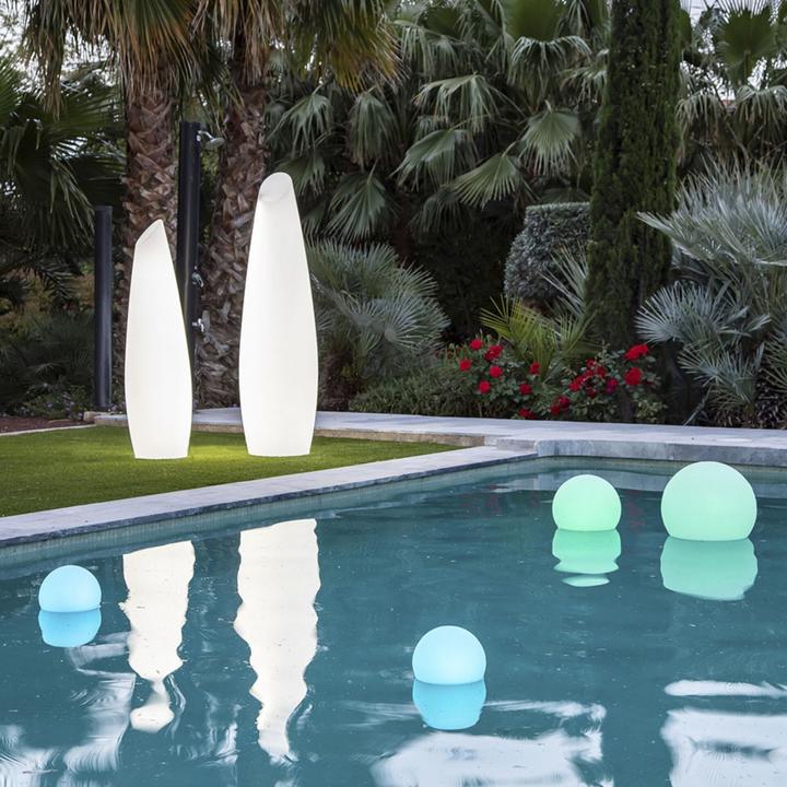 Productafbeelding Newgarden BULLY 30 LED drijvende RGB zwembadverlichting 30cm voor zwembad + afstandsbediening, batterij binnen (45 lm, IP68)