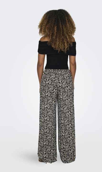 Produktbild Only Normal geschnitten Schulterfrei Top Top (L)