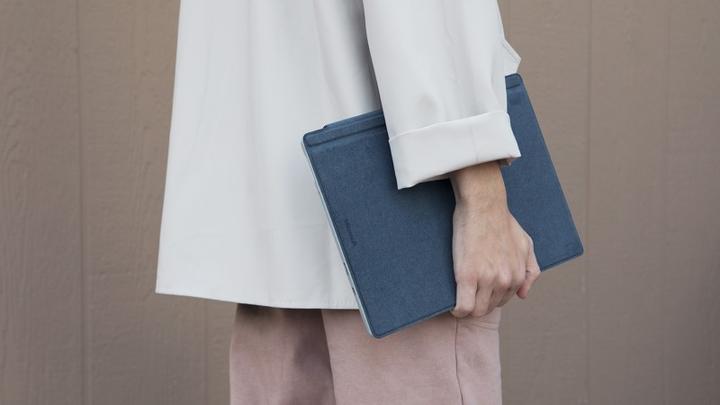 Produktbild Microsoft Signature Type Cover (CH, Microsoft Surface Pro 7, Microsoft Surface Pro 6, Microsoft Surface Pro 5, Microsoft Surface Pro 4, Microsoft Surface Pro 3)